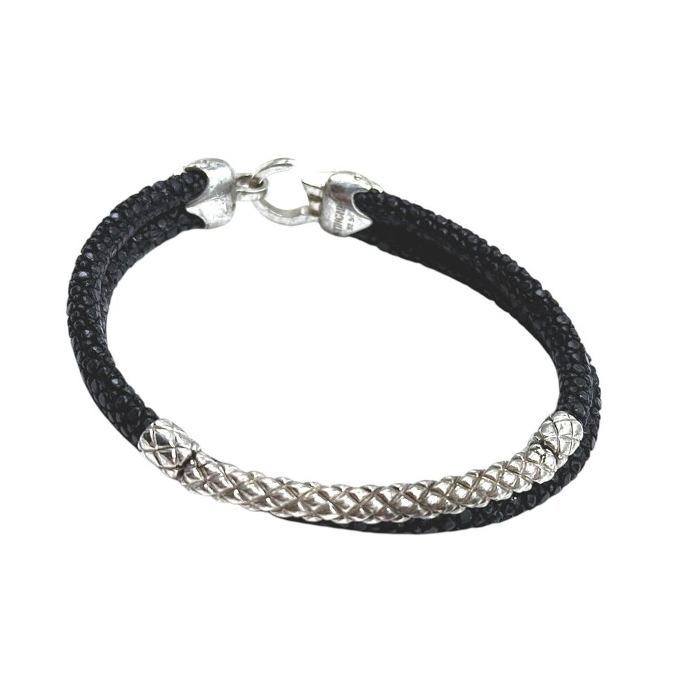 STINGHD Sterling Silver & Black Stingray Leather Bracelet Textured Silver Accent